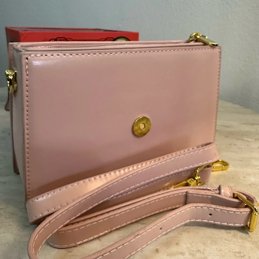 Elegant Pink Handbag - Picture 3 of 4